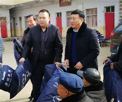 民建“組團(tuán)”慰問，企業(yè)送溫暖到家